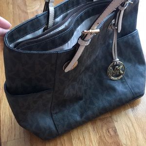 Authentic MK tote bag/purse